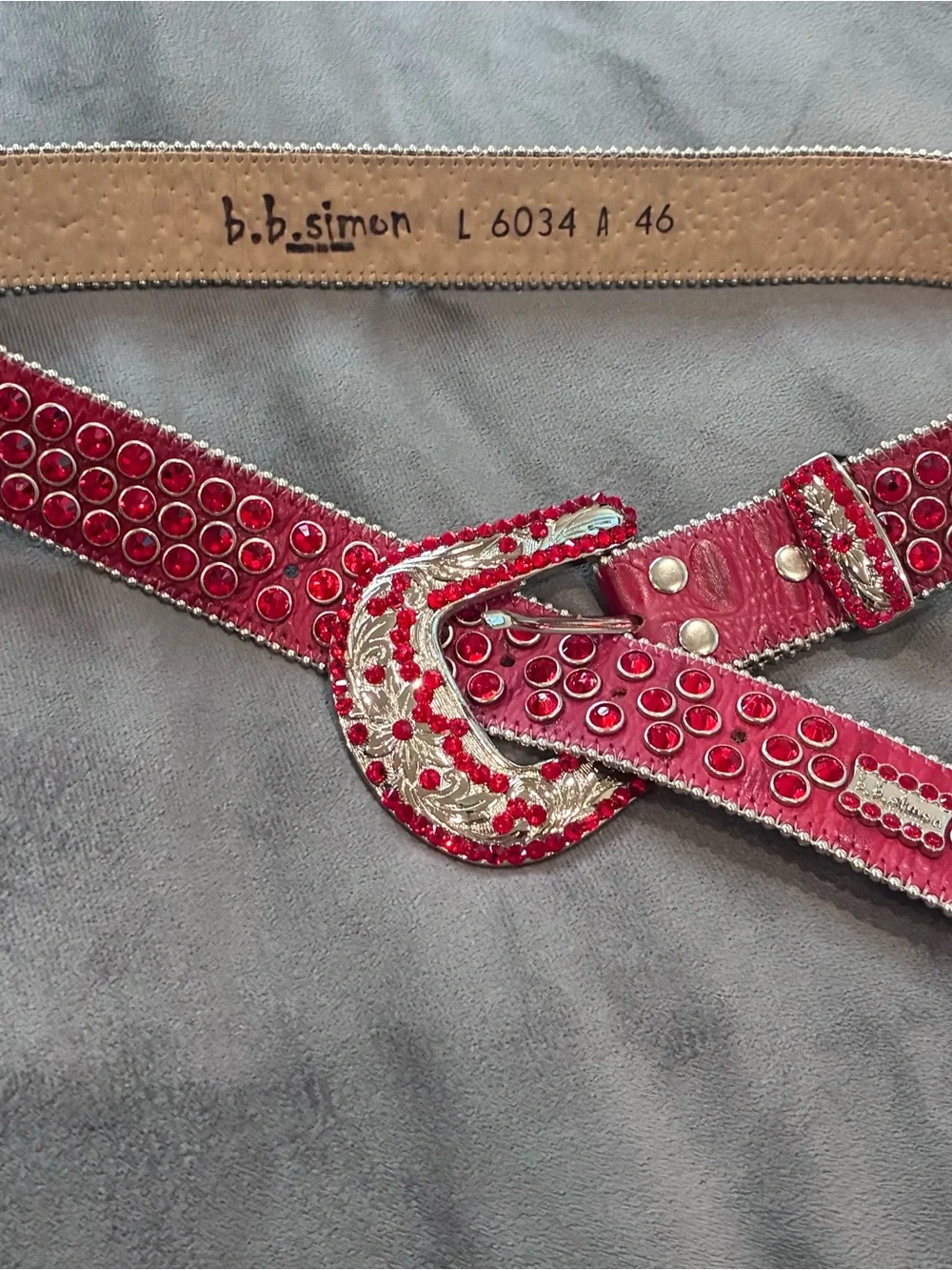 B.B. Simon bold red